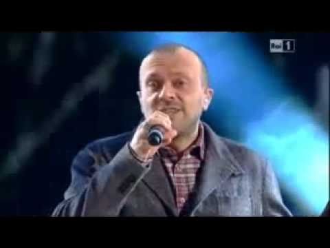 SanRemo 2011-Max Pezzali - Il mio secondo tempo