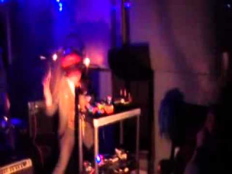 Nigel Noize live at Kim Shankars boat party"salty doggin"on the mindsweeper at Depford Creek