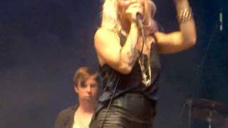 The Sounds - Hope You&#39;re Happy Now (live @ Sofiero, Helsingborg 2010)