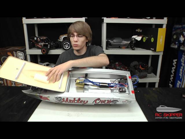 Aquacraft Motley Crew RC Boat Unboxing & First Review