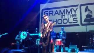 Hunter the doll - Hunter Hayes - flashlight - Grammy in the schools live