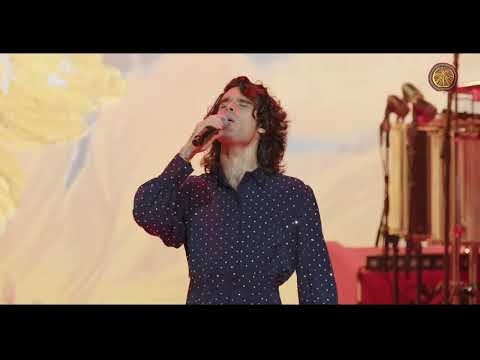 Qualquer Dia Desses/Você Me Vira a Cabeça  - Tim Bernardes e Zé Ibarra