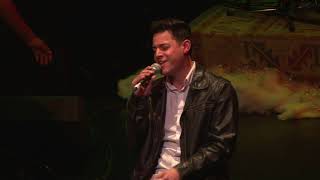 Jaron Strom sings &quot;Mistletoe&quot; at Tosco Music Holiday Party December 8, 2018