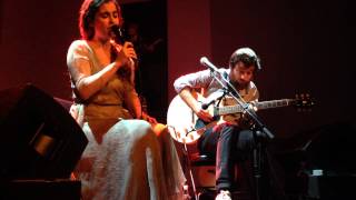 Silvia Perez Cruz i Raul Fernandez - Gallo rojo