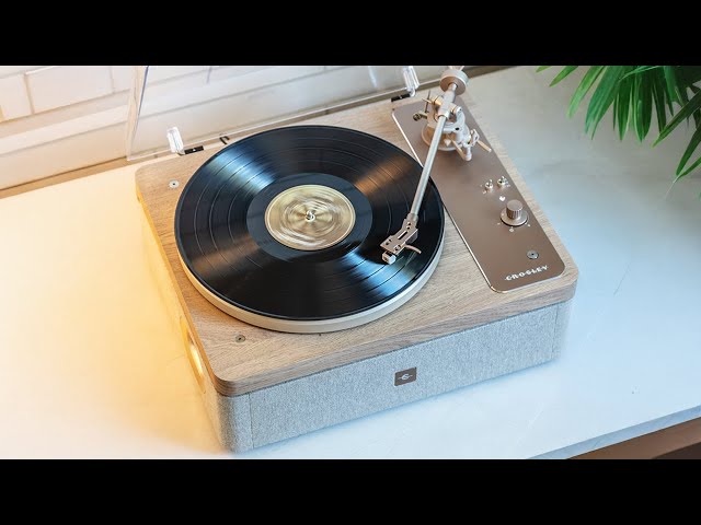 Crosley E100 record player shelf system natural overview