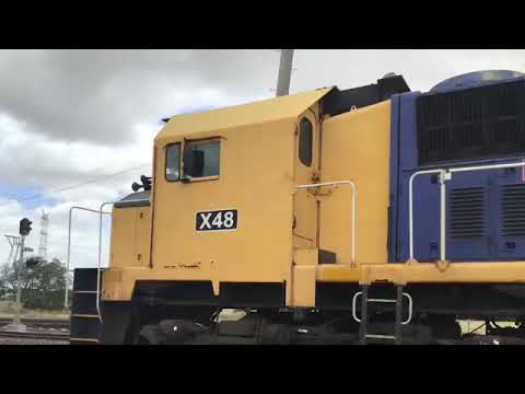 8125 BL33 and X48 at Gheringhap