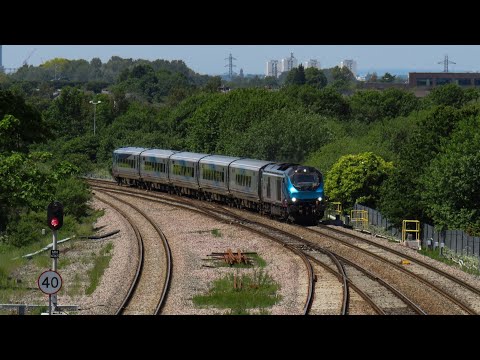 DRS Class 68 No. 68025 on 5Z68 Crewe Basford Hall - York S.TS @ Ashton Moss on 28.05.20 - HD