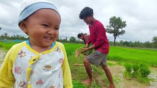 ธันวาน้อยคุมงานจ่ายเงินค่าแรงพ่อน้องหลีดมาช่วย