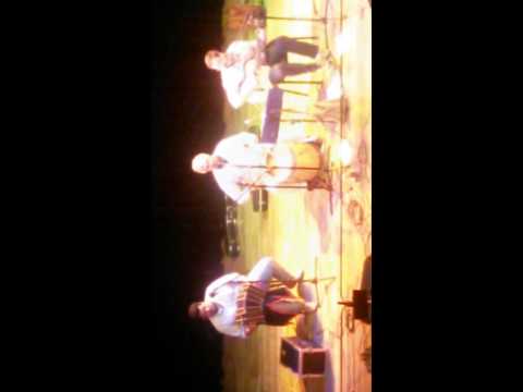 PUCHO GONZALEZ JOSUE ESCUDERO- Doña Ubenza