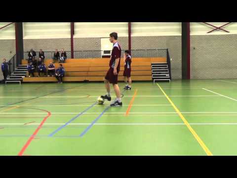 20 april 2016 Futsal BZVV 3 - HMS 2 com 0-7 Leuke beweging Jessie