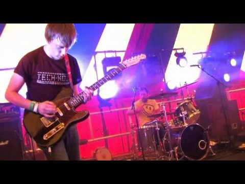 DeathRetro - Pistols. Live at Kendal Calling 2010..