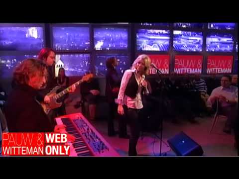 Claudia de Breij zingt Voor haar