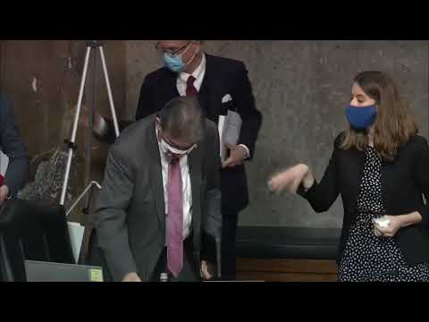 直播：眾議院民主黨團成員發言。 (LIVE: Members of the House Democratic Caucus speak)