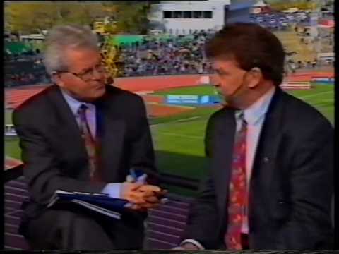 Johnny Warren talks about the Melbourne Knights