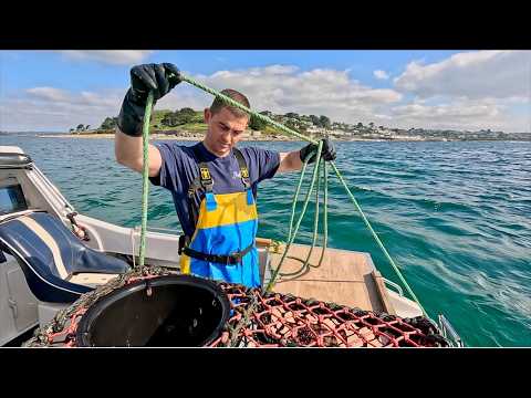 James' LOBSTER POTS STOLEN!!! Hauling the Fish Locker Lobster Pots | The Fish Locker