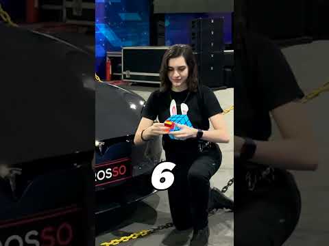 O que é mais legal: montar um cubo mágico em 10 segundos ou um Tesla desses? 🤔