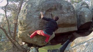 Video thumbnail de La Voie de la Raie, 6a+ (sit). Fontainebleau