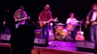 James McMurtry and his band perform &quot;Restless&quot; at The Merry Widow
