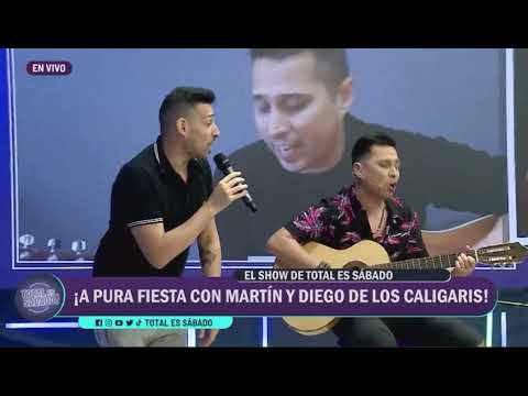 Bailamos con los acústicos de Los Caligaris!