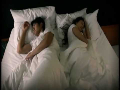 น้ำมันยี่หร่าดำเพื่อเพิ่มความแข็งแรง สิวเล็ก ๆ บนอวัยวะเพศชายคันมัน