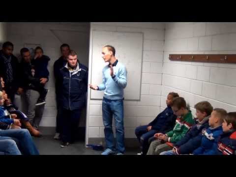 Schaaluitreiking door trainer AS'80 E1