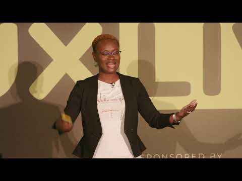 UX LIVE 2019 - Lola Oyelayo-Pearson (Capital One): Leading Design in Hostile Environments
