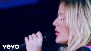 Ellie Goulding - Keep On Dancin' (Live)