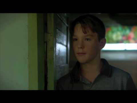 Linda Källgren starring in KULÖRTA LYKTOR by Måns Berthas