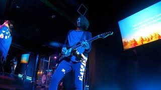 Video thumbnail for Veritas Mini Master with Polecat P90 pickups (Live in ear mix) by Lightfoot FX