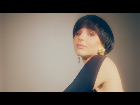 Delfi premjera by Perklausos. Monika Liu gyvai atlieka naujausią savo dainą „Šampanas“