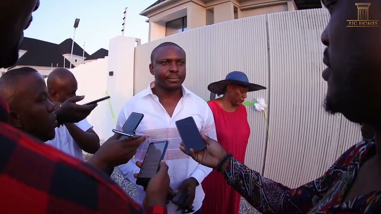 commissioning of Major Casa thumbnail