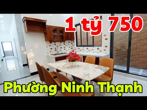 Nhà này đẹp sân ô tô 3 phòng ngủ 3 toilet đường nhựa giá 1 tỷ 750 triệu ở phường Ninh Thạnh Tây Ninh