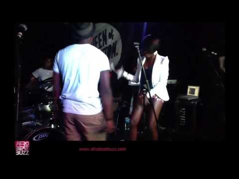 AFROBEATBUZZ - MOELOGO PERFORMS 'MARYJ' @ ONE MIC UK