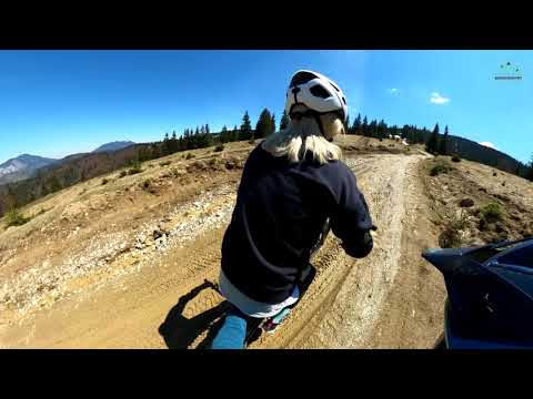 Primavara in Bucegi: Tură ghidată pe e-bike, organizată de Backcountry Romania