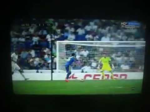 Fabián Orellana Amazing  Goal ~ Real Madrid C.F. vs Celta de Vigo 2-1 (27-08-16)