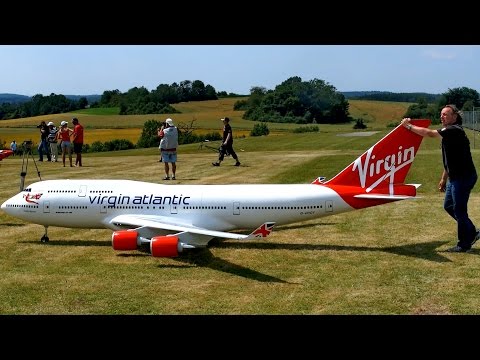 BOEING 747-400 VIRGIN ATLANTIC GIGANTIC RC AIRLINER MODEL JET FLIGHT / Airliner Meeting Airshow 2015