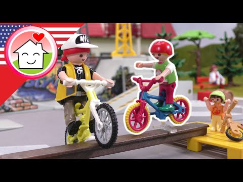 Playmobil english -  The Bike Obstacle Course - The Hauser Family