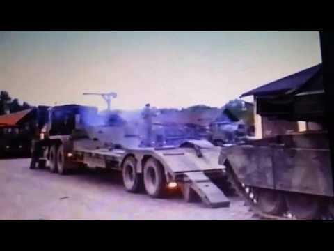 16 Tk tptr Sqn RCT loading 4 RTR Chinese eye Chieftain MBT at Fallingbostel BAOR 1987