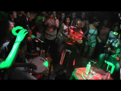 Pagode da Tia Bida - Quinteto em Branco e Preto - Novo viver