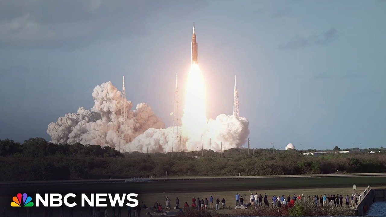 Liftoff for NASA's historic moon mission as Artemis II crew heads to space