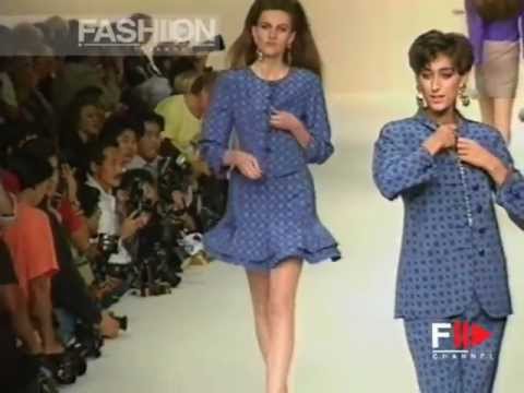 "Valentino" Spring Summer 1991 Paris 1 of 3 pret a porter woman by FashionChannel