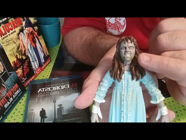 Vídeo relacionado con Noble Collection Figura Maleable Bendyfigs Regan Macneil El Exorcista 19cm