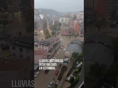 La fuerza del agua sorprendió a Estambul 🌧️🚗