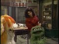 Classic Sesame Street Oscar Demonstrates Opposites 1988