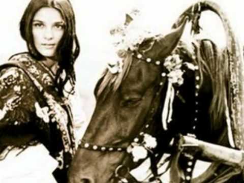 Loli Phabay - Gypsy song