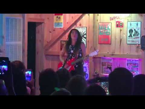 KT Tunstall - Suddenly I Can See, @Daryl’s House, 05/15/2019