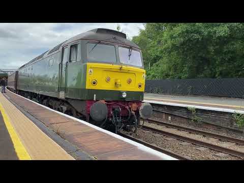 Having a close look at Class 47815 Great Western-57313. Northern Belle Luxury train. 2025.