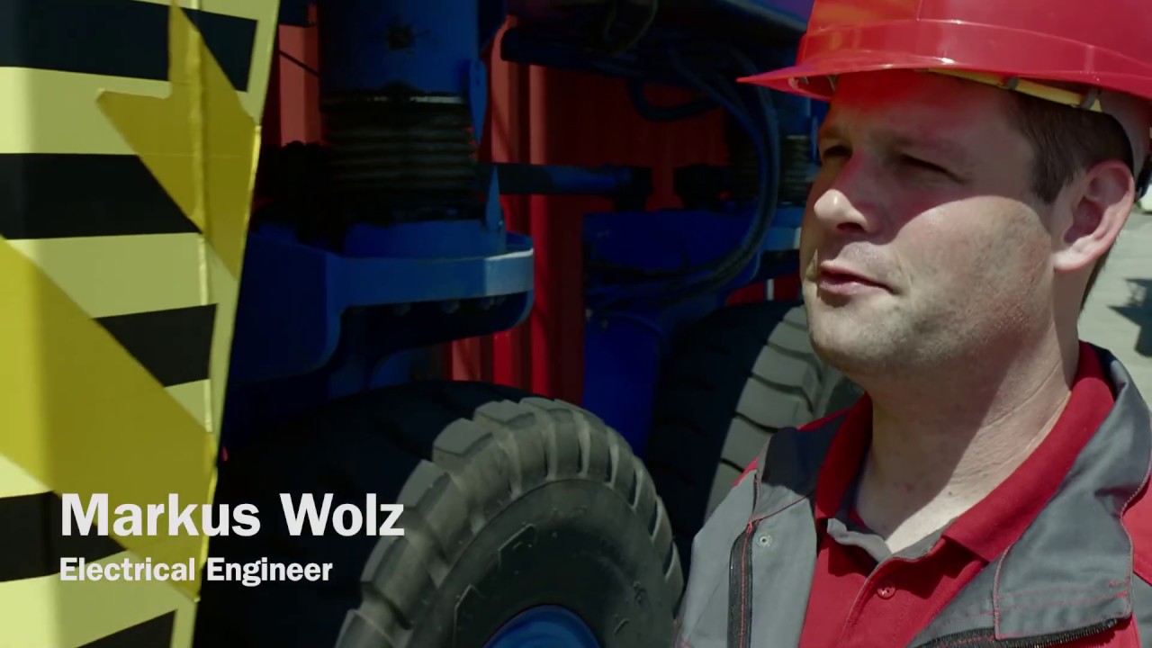 Konecranes Noell S Strad Automated Straddle Carrier