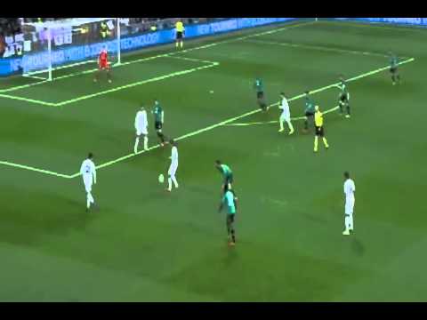 UCL // Fabio Coentrao Amazing "Sombrerito" - Real Madrid 1-1 Schalke 04 (18/03/2014) HD