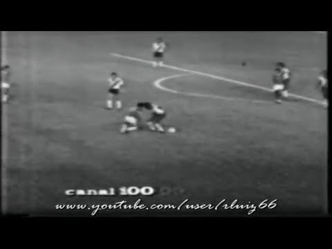 Channel 100 - Fluminense 1 x 0 Vasco da Gama - 1975 - Rivelino's elastic